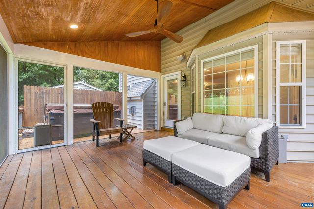 165 HEMLOCK LN, Barboursville, VA 22923