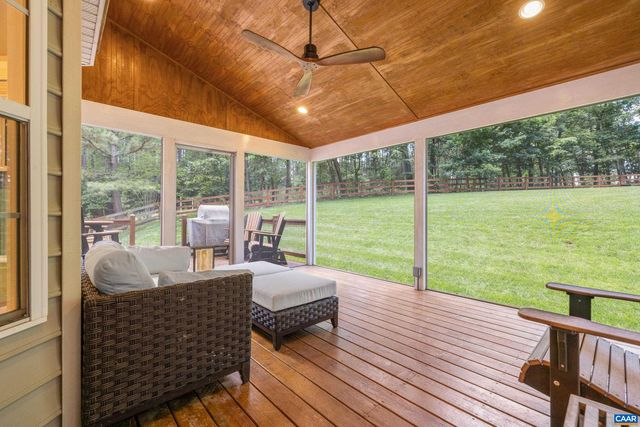 165 HEMLOCK LN, Barboursville, VA 22923