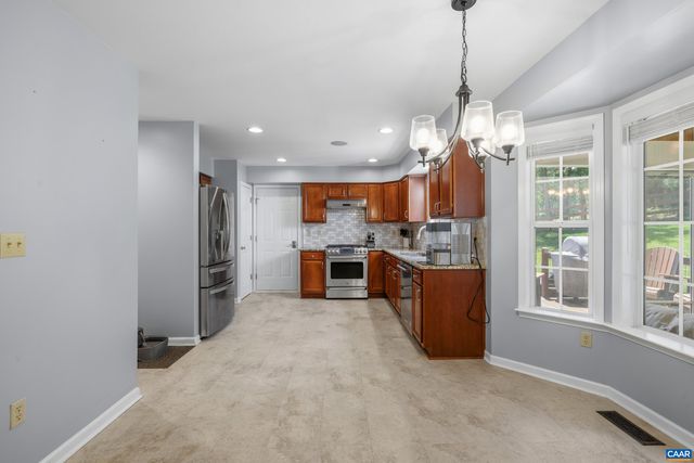 165 HEMLOCK LN, Barboursville, VA 22923