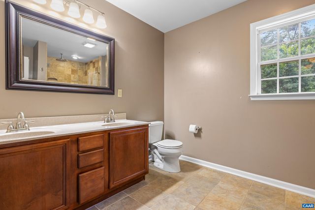 165 HEMLOCK LN, Barboursville, VA 22923