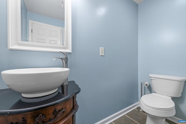 165 HEMLOCK LN, Barboursville, VA 22923