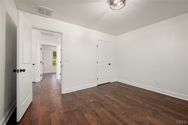 9666 Mallory Road, New Hartford, NY 13413