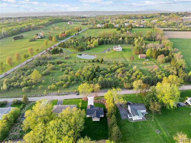9666 Mallory Road, New Hartford, NY 13413