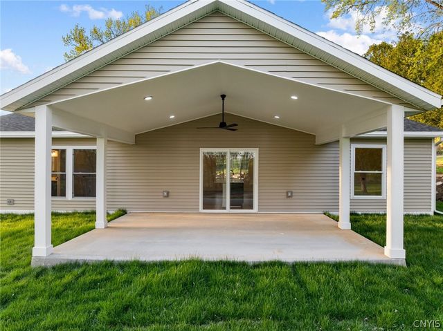 9666 Mallory Road, New Hartford, NY 13413
