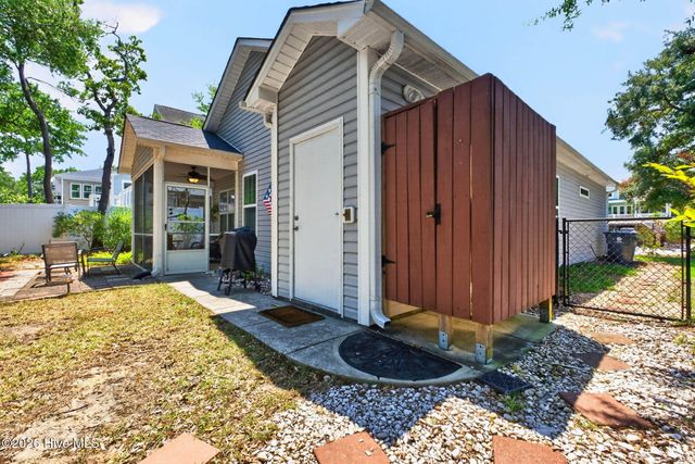 222 NE 37th Street, Oak Island, NC 28465