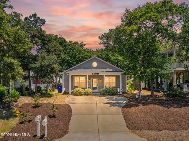 222 NE 37th Street, Oak Island, NC 28465