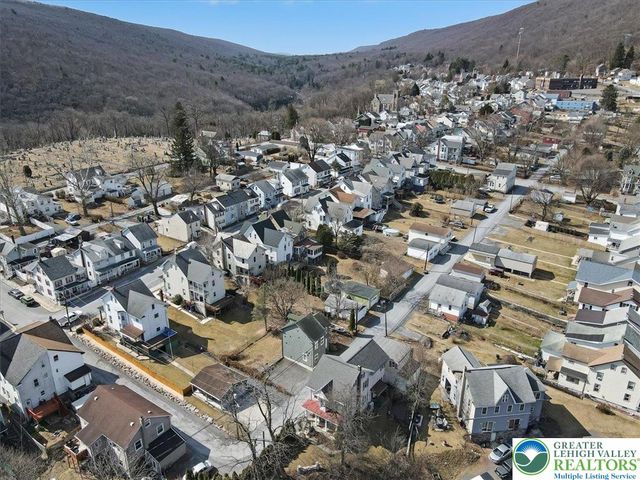 12 Chestnut Avenue, Jim Thorpe Boro, PA 18229