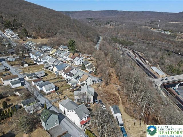 12 Chestnut Avenue, Jim Thorpe Boro, PA 18229