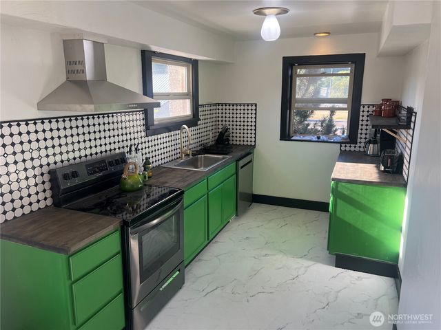 703 W Railroad, Shelton, WA 98584