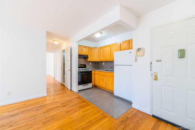 3506 Leavitt Street 3B, Flushing, NY 11354