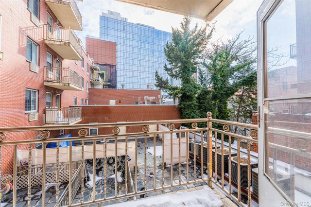 3506 Leavitt Street 3B, Flushing, NY 11354