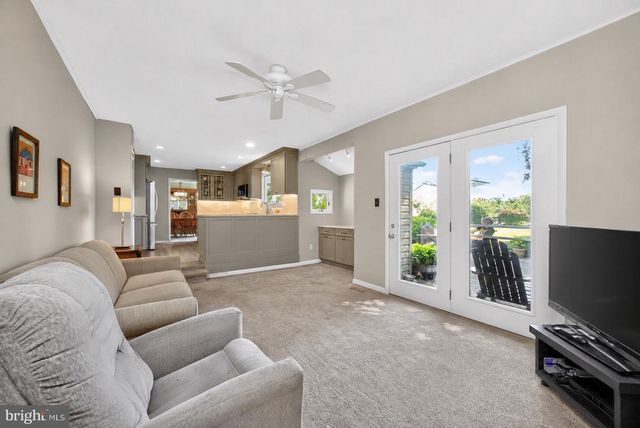 109 BIDDLE DR, Exton, PA 19341