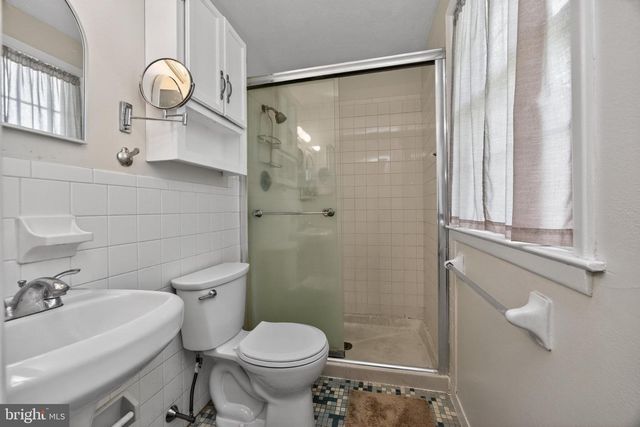 109 BIDDLE DR, Exton, PA 19341