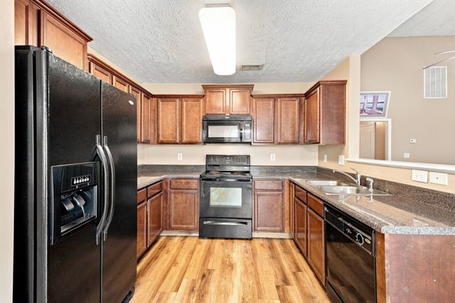 1084 Shire Dr, Antioch, TN 37013