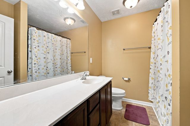 1084 Shire Dr, Antioch, TN 37013
