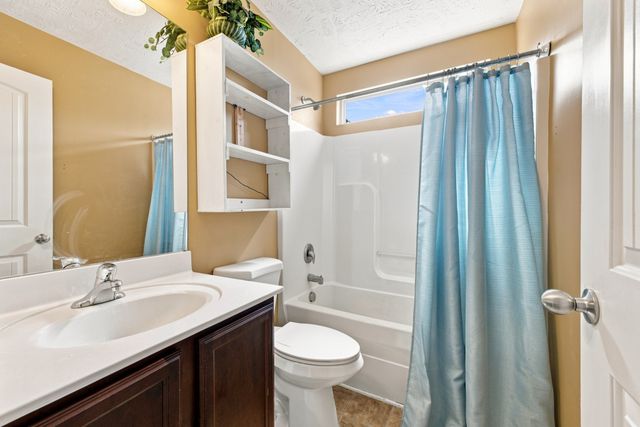 1084 Shire Dr, Antioch, TN 37013