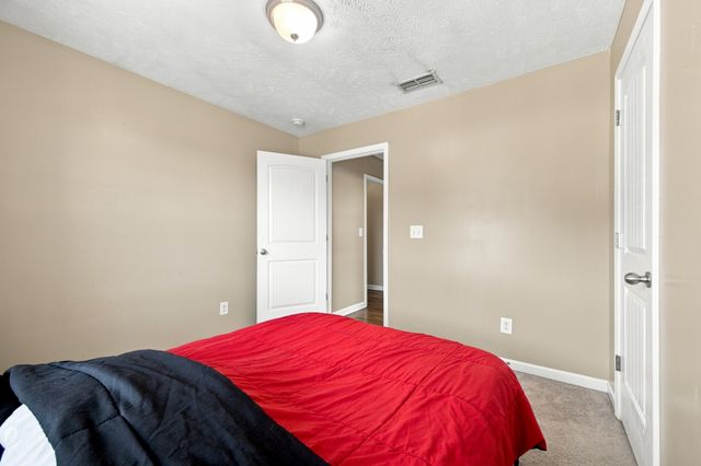 1084 Shire Dr, Antioch, TN 37013
