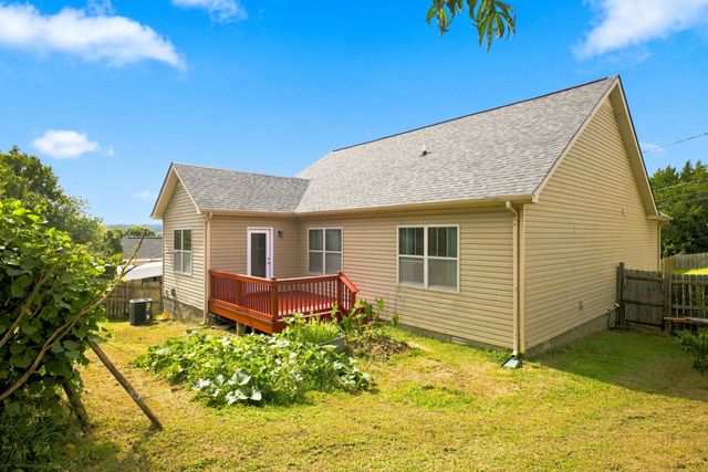 1084 Shire Dr, Antioch, TN 37013