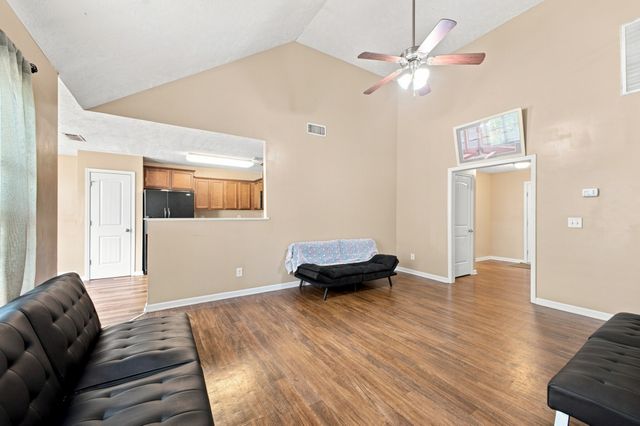 1084 Shire Dr, Antioch, TN 37013