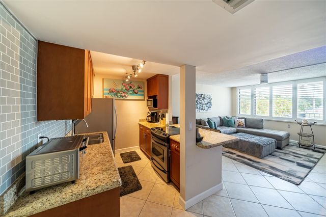 1901 N Andrews Avenue 206, Wilton Manors, FL 33311