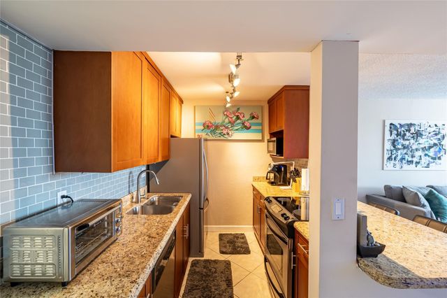 1901 N Andrews Avenue 206, Wilton Manors, FL 33311