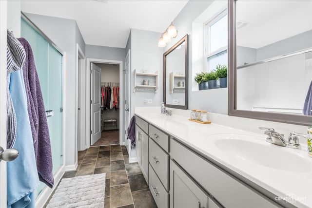 471 S Stone Brook Drive, Romeoville, IL 60446