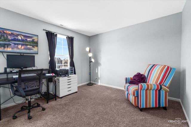 471 S Stone Brook Drive, Romeoville, IL 60446