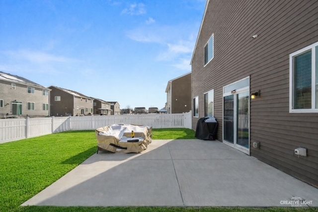 471 S Stone Brook Drive, Romeoville, IL 60446