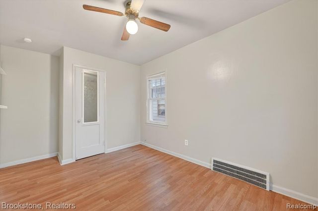 7285 Mansfield Street, Detroit, MI 48228