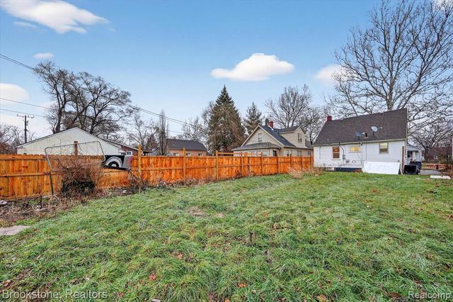 7285 Mansfield Street, Detroit, MI 48228