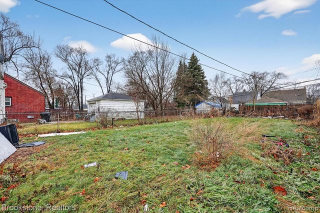 7285 Mansfield Street, Detroit, MI 48228