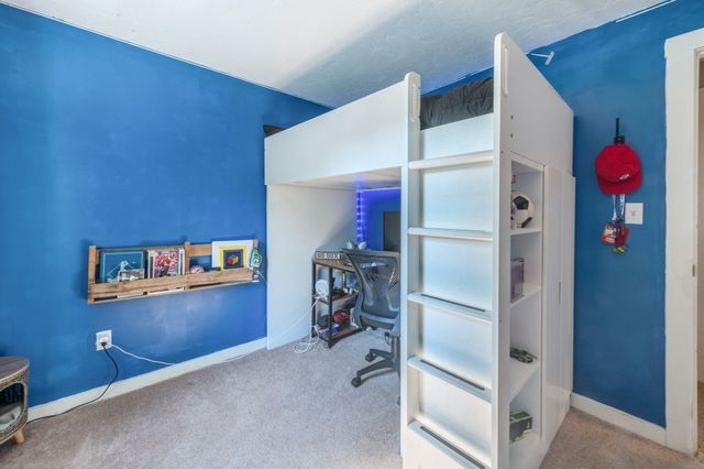 19 Hillside Dr, Plymouth, MA 02360