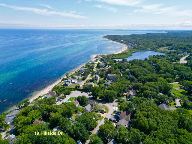 19 Hillside Dr, Plymouth, MA 02360
