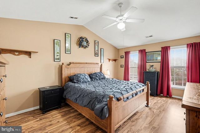 11702 INVERARRY DR, Fredericksburg, VA 22407