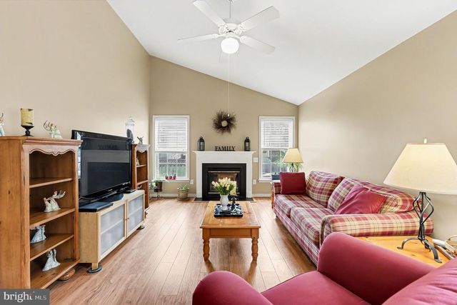 11702 INVERARRY DR, Fredericksburg, VA 22407