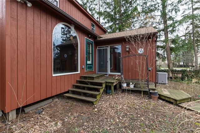 263 Fetzner Road, Greece, NY 14626