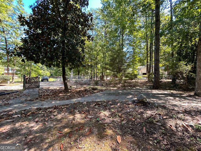 165 Spruce Valley Road, Athens, GA 30605