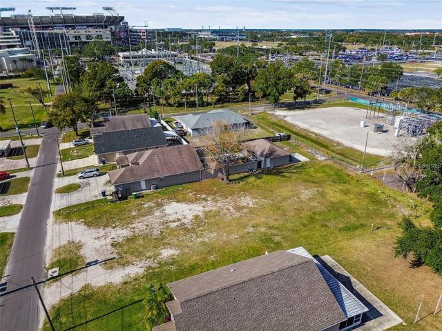 3337 W WOODLAWN AVENUE, Tampa, FL 33607