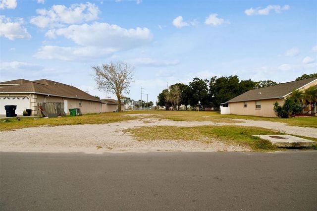 3337 W WOODLAWN AVENUE, Tampa, FL 33607