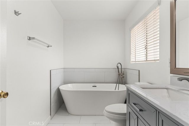 2110 Rockefeller Lane 2, Redondo Beach, CA 90278