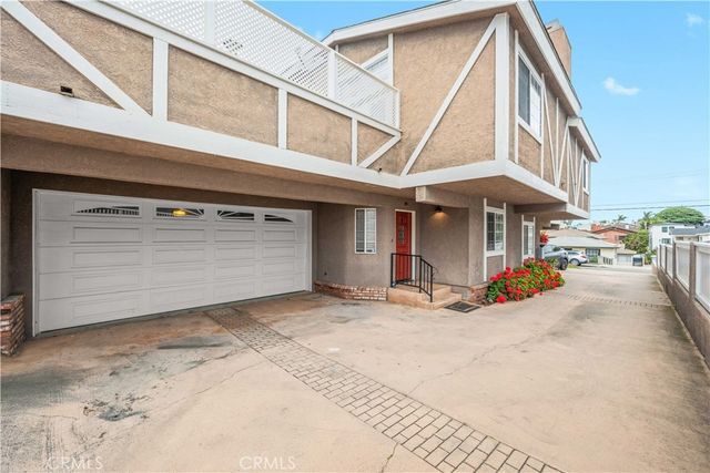 2110 Rockefeller Lane 2, Redondo Beach, CA 90278