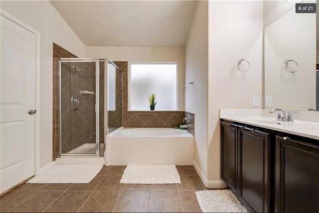 881 Heritage Springs TRL, Round Rock, TX 78664