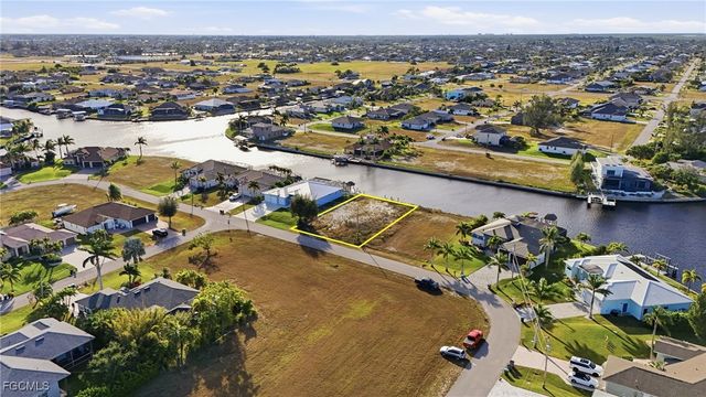 3704 NW 10th ST, Cape Coral, FL 33993