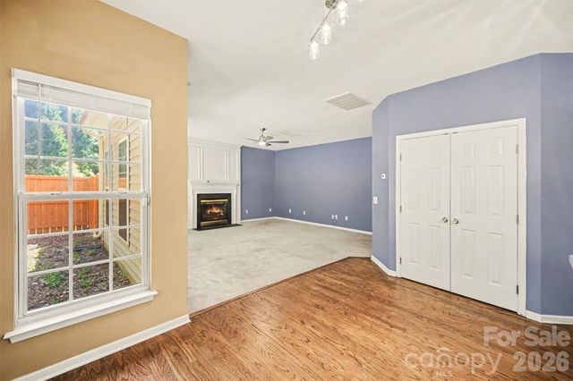 11647 Northwoods Forest Drive, Charlotte, NC 28214