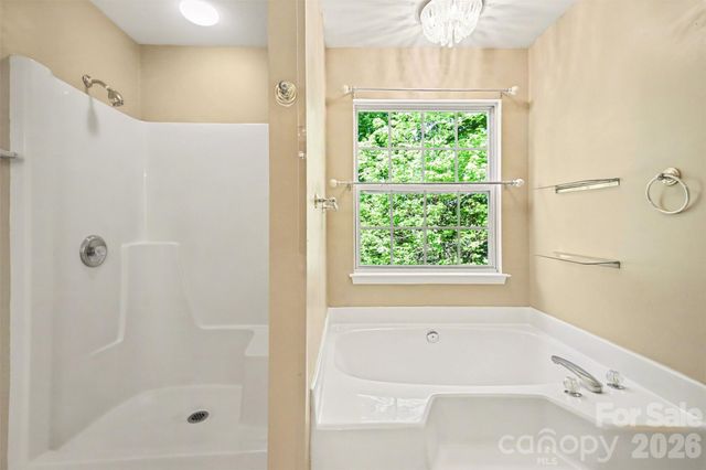 11647 Northwoods Forest Drive, Charlotte, NC 28214