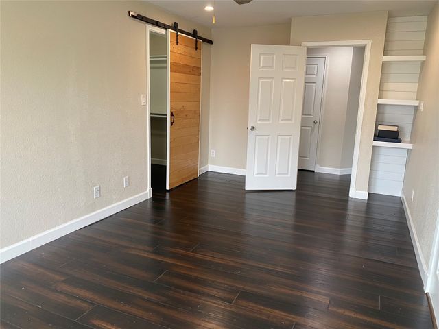 2920 Pinehurst, Grand Prairie, TX 75104