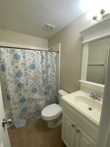 2920 Pinehurst, Grand Prairie, TX 75104