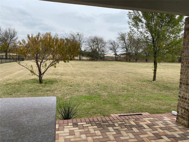 2920 Pinehurst, Grand Prairie, TX 75104