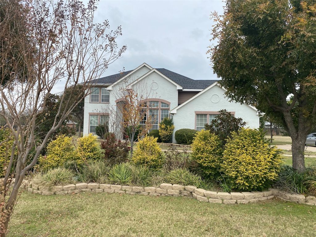 2920 Pinehurst, Grand Prairie, TX 75104