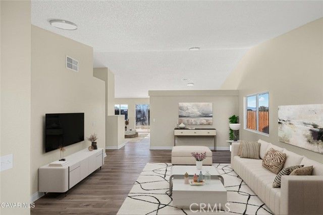 1048 Sequoia Lane, Rosamond, CA 93560